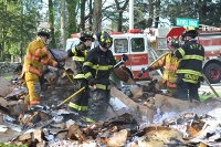 fd_garbage_truck_fire_1_200x133_0
